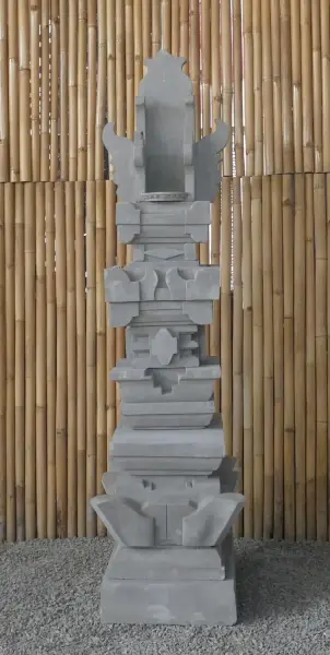 Product image 12 of the product “Balinese Temple, casted with Paras Stone, Offering with open place on top, with step at bottom. 190cm. Mulitparted ”